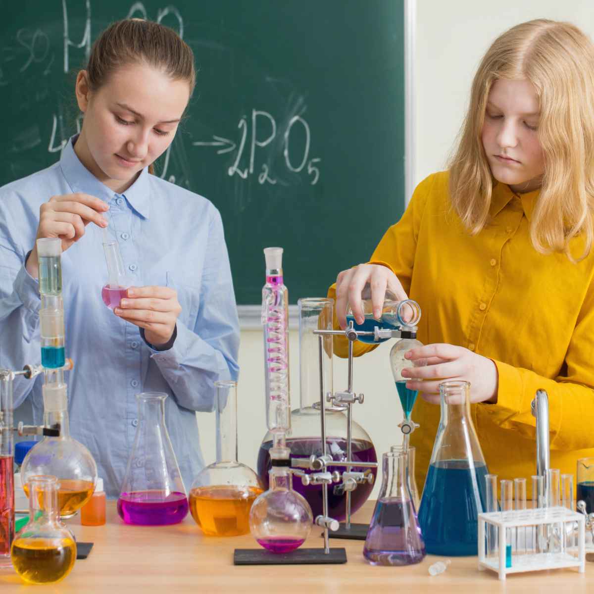 Year 11 and Year 12 HSC Biology courses at Enhance Education